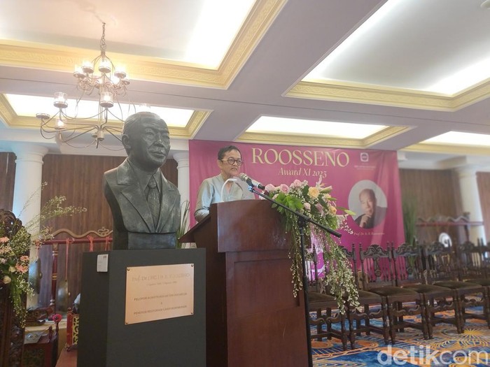 Carla Bianpoen Raih Rooseno Awards 2023