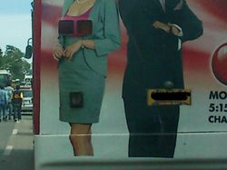 Deretan Foto Iklan Gagal Ini Bikin Geleng-geleng hingga Ngakak