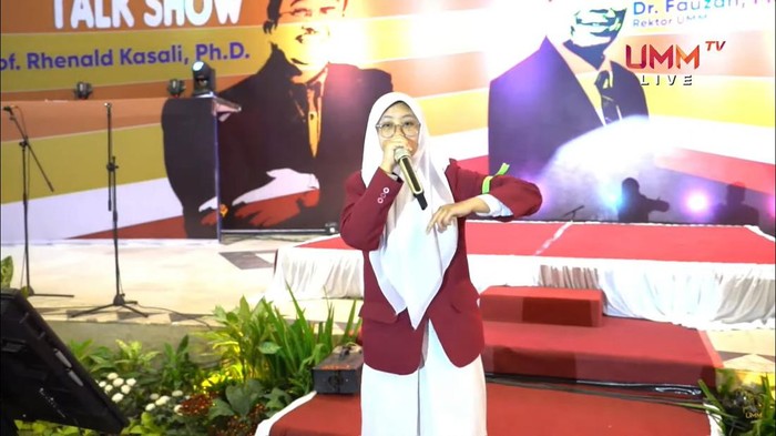 Elly Rahmawati ngalam mbois