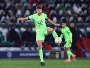 Diincar Liverpool & Spurs, Van de Ven Siap Hijrah ke Premier League