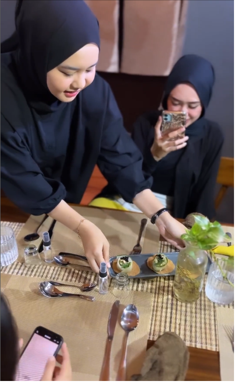 Tren fine dining sederhana
