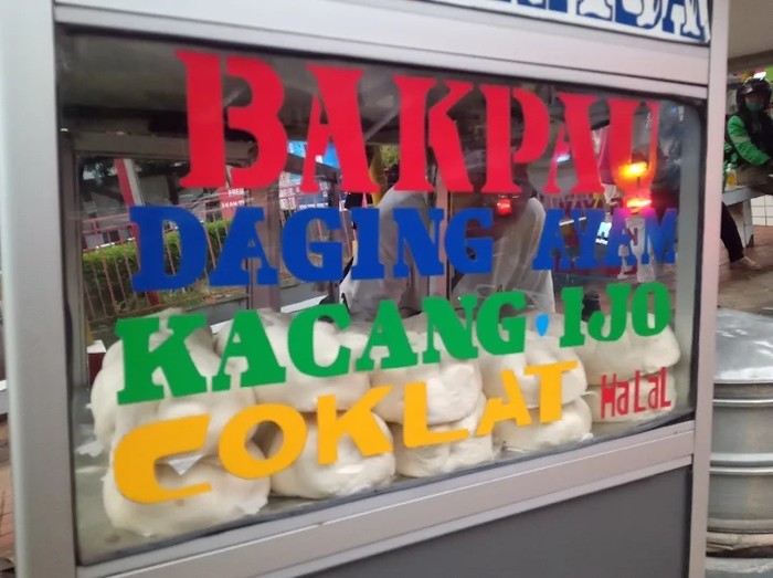 Food Spot Bakpao Kaki Lima
