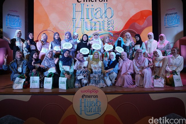 Audisi offline Emeron Hijab Hunt 2023 selanjutnya akan ada di Bandung pada tanggal 1 Juli 2023 di Trans Studio Mall Bandung. Buat kamu yang suka membuat beragam konten yang unik, kreatif dan menginspirasi, kamu bisa langsung daftar melalui www.hijabhunt.com. Arafah dan Halda juga akan kembali hadir untuk memeriahkan acara. Foto: dok. Hijab Hunt