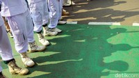 Dalam aksi ini mereka juga menuntut Majelis Ulama Indonesia untuk segera mengeluarkan Fatwa Sesat terhadap ajaran Panji.  