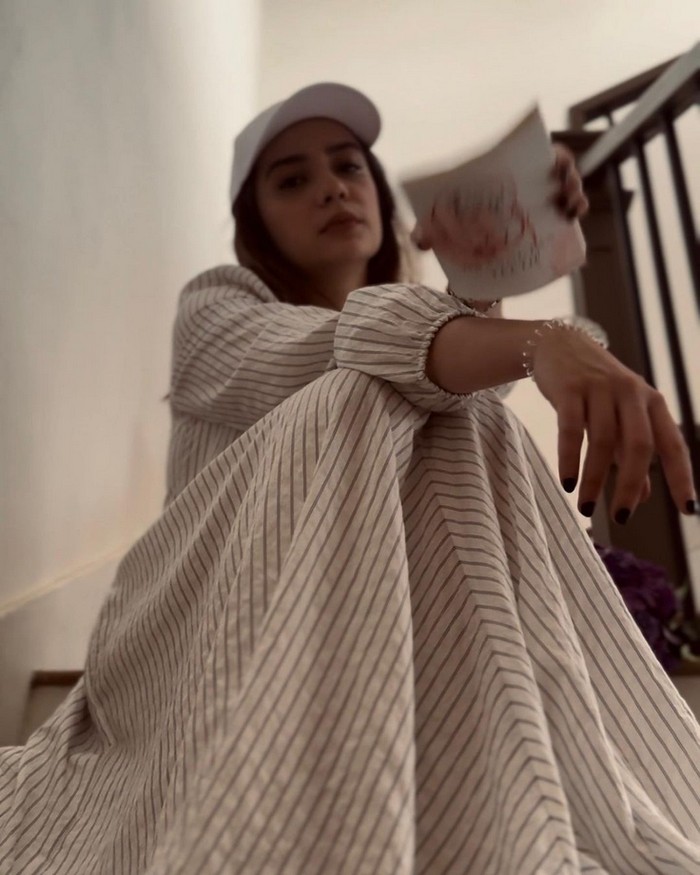 Gaya Putri Anne, istri Arya Saloka tampil tanpa hijab Gaya Putri Anne, istri Arya Saloka tampil tanpa hijab di akun Instagramnya mendadak jadi sorotan publik.