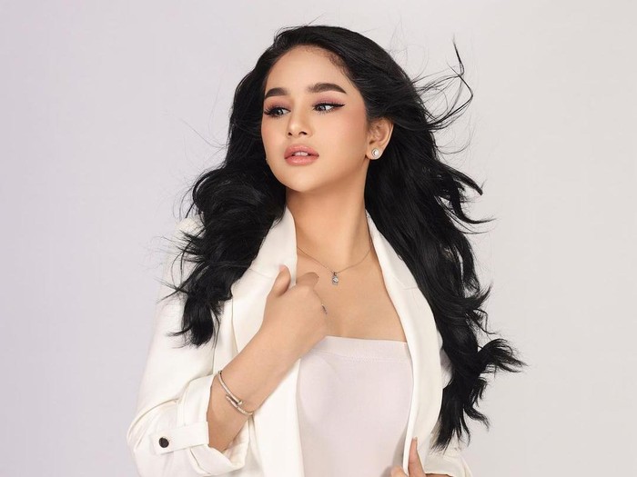 hana hanifah