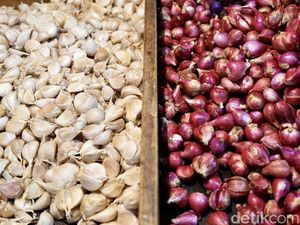 Harga Sembako Jogja Hari Ini 17 Desember 2024: Bawang Putih-Merah Naik!