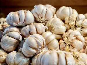 Pasokan Melimpah, Harga Bawang Putih Sudah Turun Sejak Awal Bulan