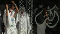 Jemaah calon haji mulai diberangkatkan secara bergelombang ke Arafah. 