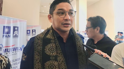 Ketua DPP BM PAN Sigit Purnomo Said alias Pasha Ungu saat menghadiri Muswil ke-6 DPW BM PAN NTB di Hotel Golden Palace Mataram pada Senin (26/6/2023).