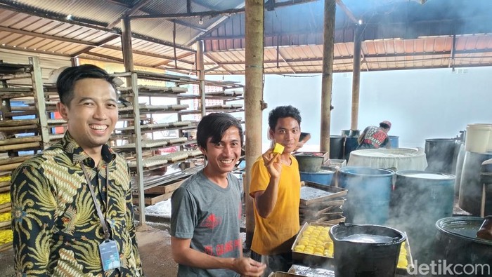 Kisah GIlang penjual Gorengan di Serang