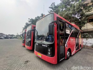 Ironi Bus Listrik Surabaya Mangkrak di Garasi DAMRI