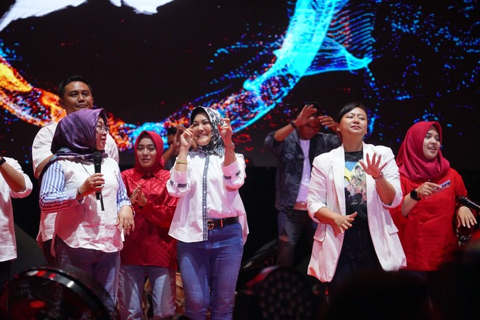 Konser Kebangsaan Beri Aku Sepuluh Pemuda (BASP) di Alun-alun Klaten, Minggu (25/6/2023) malam yang menghadirkan Denny Caknan menggoyang masyarakat Kabupaten Klaten.