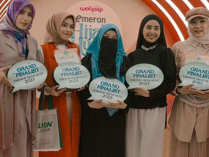 Foto Khusnul Khatimah, salah satu peserta yang masuk ke dalam lima besar audisi Emeron Hijab HUnt 2023 di Surabaya.