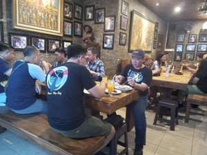 Mak Beng Resto Legendaris Nomor 3 Dunia, Sambal Khas Jadi Andalan