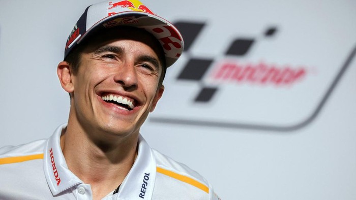 Repsol Honda Teams Spanish rider Marc Marquez smiles during a press conference ahead of the MotoGP German motorcycle Grand Prix at the Sachsenring racing circuit in Hohenstein-Ernstthal near Chemnitz, eastern Germany, on June 15, 2023. (Photo by Ronny Hartmann / AFP)