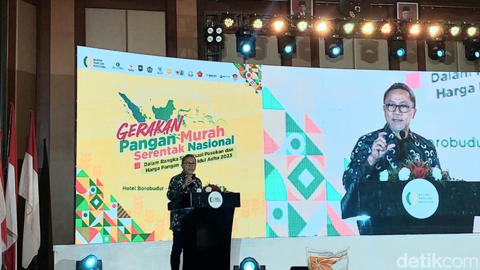 Menteri Perdagangan Zulkifli Hasan dalam acara Perluncuran Gerakan Pangan Murah Serentak Nasional, di Hotel Borobudur, Jakarta Pusat, Senin (26/6/2023).
