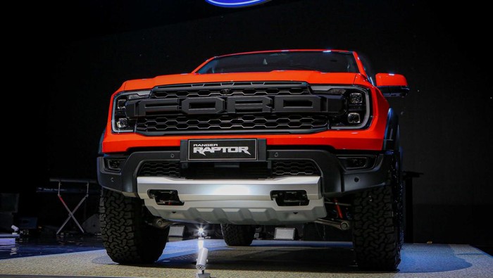 Next-Generation Ford Ranger Raptor dan Next-Generation Ford Everest Titanium.
