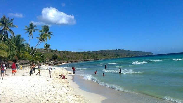 Pantai Pandan (Foto: Instagram tempatwisata)