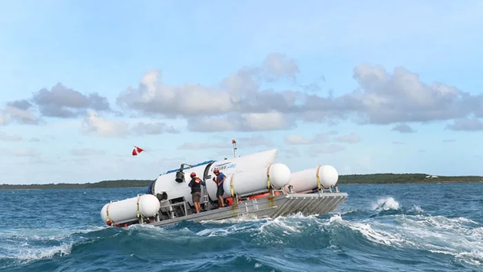 Pemandangan dari kapal selam Titan