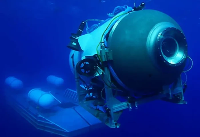 Pemandangan dari kapal selam Titan