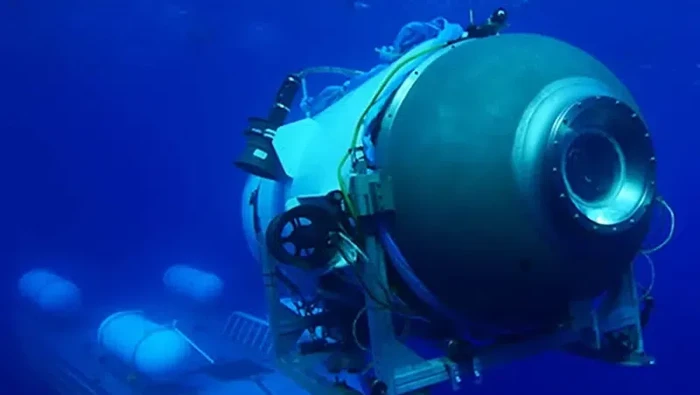 Pemandangan dari kapal selam Titan