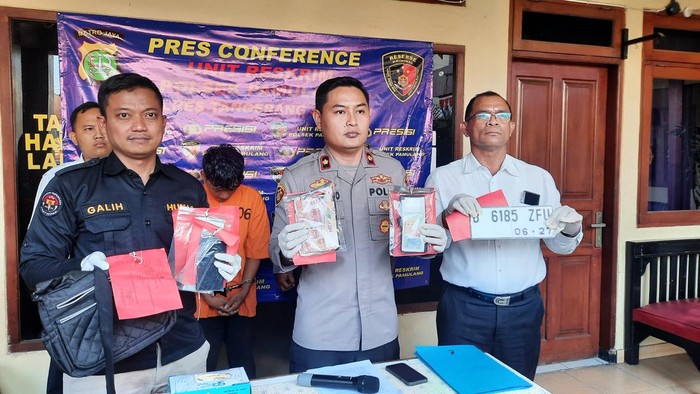 Polsek Pamulang merilis pelaku penjambretan