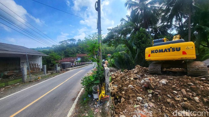 Proses pergantian jembatan Jabar - Banten di Sukabumi