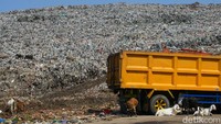 Atas hal tersebut, Kementerian PUPR mengucurkan Rp 70 miliar untuk membangun TPST.