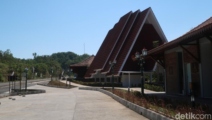 Rest area di Jalur Jalan Lintas Selatan (JJLS) Kalurahan Nglindur, Gunungkidul. Foto diunggah Senin (26/6/2023).