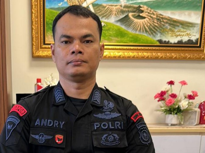 Bripka Andry setelah menyerahkan diri (Dok Bid Propam Polda Riau)