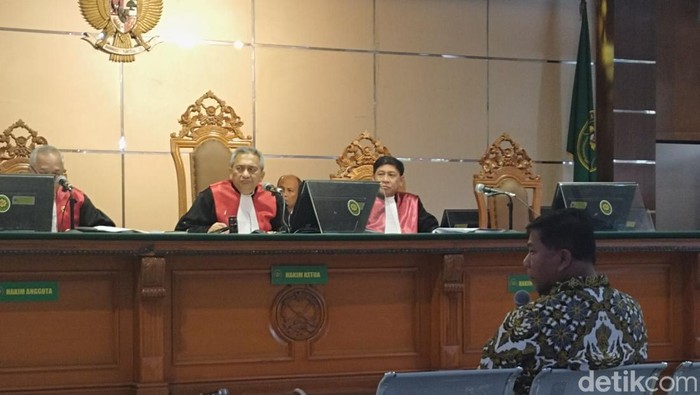 Sidang kasus suap di MA.