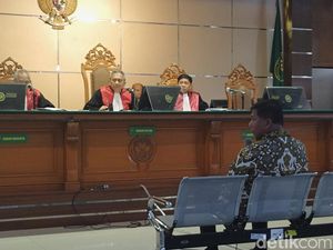 2 Hakim Agung hingga Sekretaris MA Penuhi Panggilan Sidang Suap Gazalba