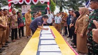Peneguhan ini ditandai dengan penandatangan Nota Kesepahaman Bersama (MOU) oleh RMU Dharsono Hartono dan 5 Kepala Desa serta 1 Lurah dari Kecamatan Seranau, yakni Desa Ganepo, Seragam Jaya, Batuah, Terantang Hilir dan Kelurahan Mentaya Seberang, dan penandatanganan Perjanjian Kerjasama Kegiatan (PKK) dengan desa Terantang. Penandatanganan disaksikan oleh Wakil Bupati Kotim Irawati S.Pd., Camat Seranau Drs.Juliansyah M.AP, Ketua DPRD Kotim Dra.Rinie, Dandim 1015 Sampit Letkol Inf. Muhammad Tandri Subrata, tokoh adat serta sejumlah masyarakat di halaman Kantor Kecamatan Seranau, 20 Juni 2023. 