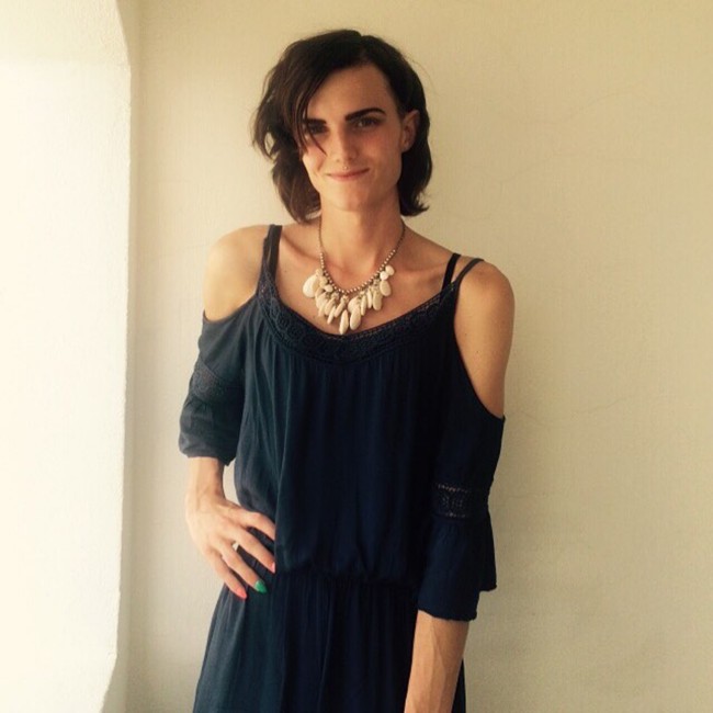 Beruntung, percobaan bunuh diri Solange Dekker gagal, dan dia memilih berdamai dengan dirinya sendiri. Dia pun berusaha sembuh dari gangguan mentalnya dan itu membutuhkan waktu bertahun-tahun. Foto: Instagram/@theamazonsolange