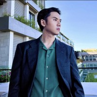 Rafael Tan dulu dikenal sebagai member boyband Smash. Ia kini viral di medsos jadi duta seblak. Intip tranformasi foto Rafael Tan. Foto: Instagram