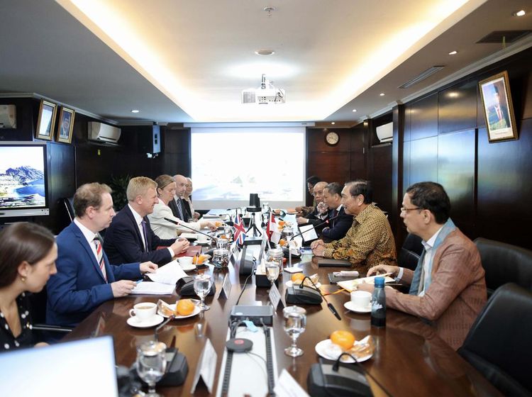 Wakil PM Inggris Sambangi Luhut, Ini yang Dibahas