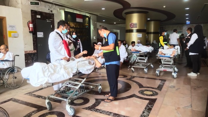 238 Jemaah Haji yang Sakit Disafariwukufkan dari KKHI