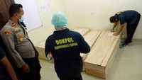 Sebanyak 21 personel tim DVI Polda Papua yang disiapkan untuk identifikasi enam korban pesawat caravan PT Semuwa Aviasi Mandiri (SAM Air) dengan register PK-SMW yang jatuh di Kabupaten Yalimo, Provinsi Papua Pegunungan dan akan diserahkan ke pihak keluarga.  