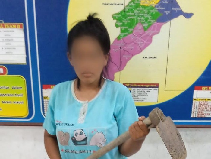 A (21) wanita yang tega membunuh anak kandung dan menguburkannya di ladang. (Foto: Istimewa)
