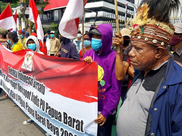 Aksi Desak Mendagri Pilih Pejabat Papua Barat yang Netral