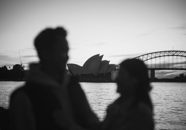 Anthony Ginting dan Mitzi terbilang jarang memperlihatkan kemesraan mereka di publik maupun media sosial. Keduanya diketahui sudah sembilan tahun berpacaran. Foto: Instagram/@sinisukanthony