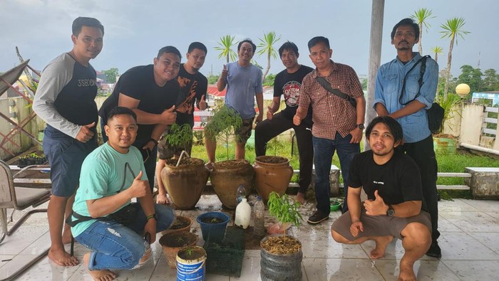 Direktorat Reserse Narkoba Polda Sulawesi Selatan (Sulsel) membongkar budidaya tanaman ganja di sebuah rumah di Kabupaten Gowa, Sulsel.