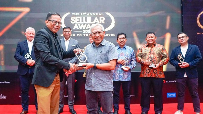 Selular Award 2023 sukses digelar di Jakarta, Senin (26/06). Indosat Ooredoo Hutchison meraih sejumlah penghargaan.