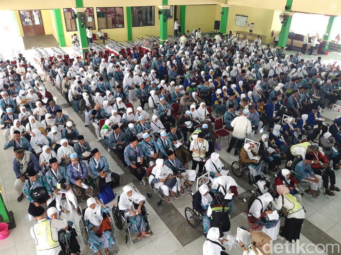 Jemaah calon haji Embarkasi Solo. Diunggah Selasa (27/6/2023).