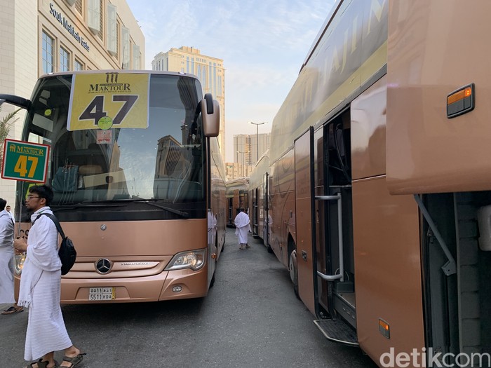 Jemaah haji Maktour berangkat ke Arafah
