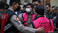 Johnny Plate dan kuasa hukumnya bakal mengajukan eksepsi pada sidang lanjutan yang digelar Selasa (4/7).