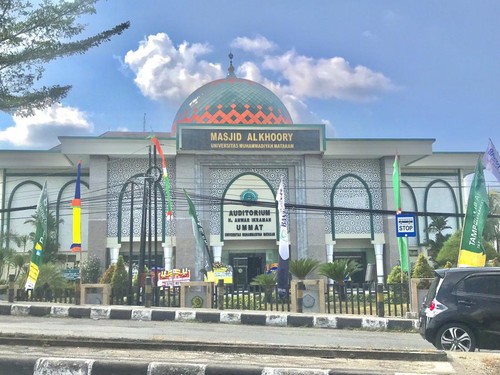 Kampus Universitas Muhammadiyah Mataram menjadi salah satu lokasi pelaksanaan salat Idul Adha jemaah Muhammadiyah di NTB. (Foto: Helmy Akbar/detikBali