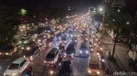 Potret Kemacetan Ruas Jalan Surabaya Arah Sidoarjo Sambut Long Weekend
