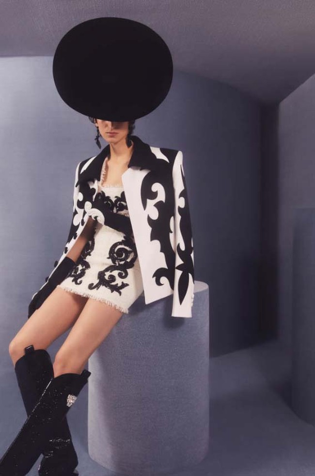 Inilah koleksi terbaru Balmain Resort 2024. Dok. Balmain.